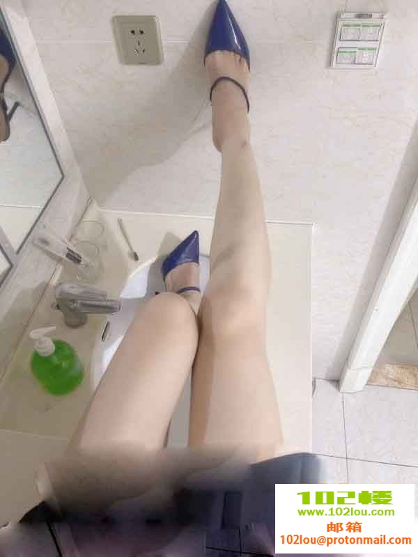 000645el1aszl28512zscv.jpg