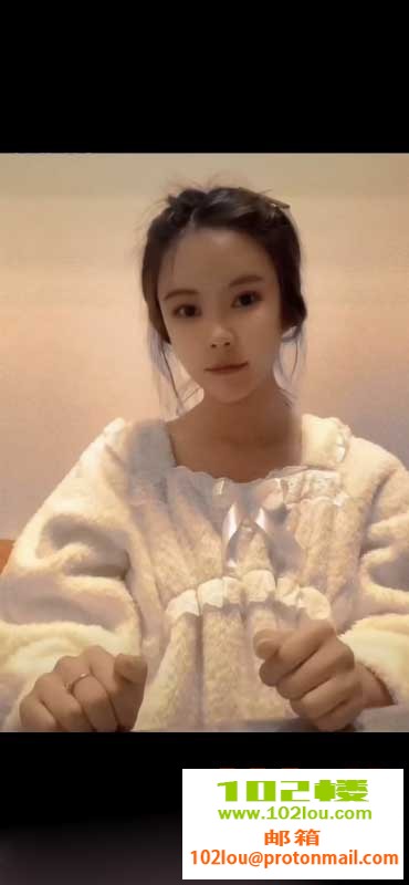 180611nikhohhzlm9i99c4.jpg