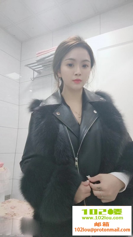 174353gbxseps5577xclkb.jpg
