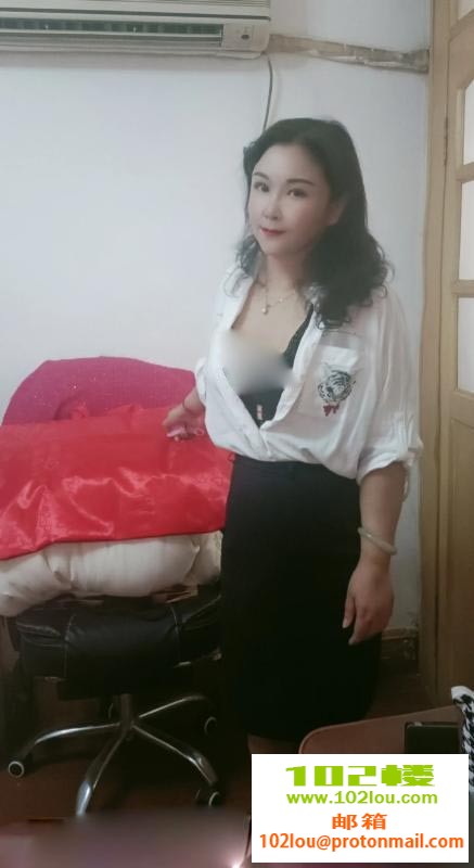 150839h36bm2efe88zzves.jpg