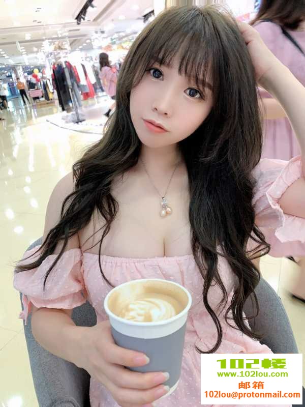 224126fmoccpcc49gj4whx.jpg