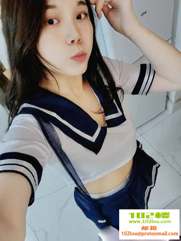 215027mmiq99yhpf88zwmi.jpg
