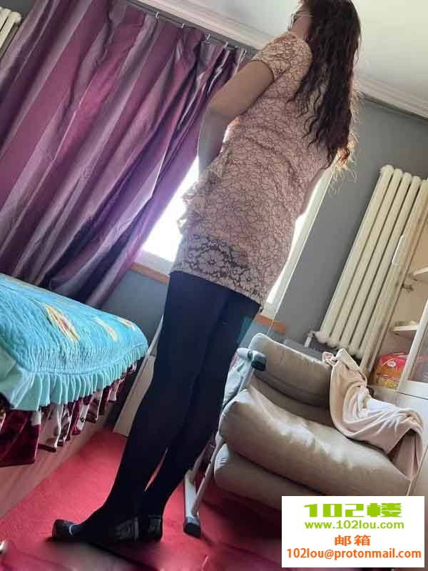 114411m548v4nz3e3063ye.jpg